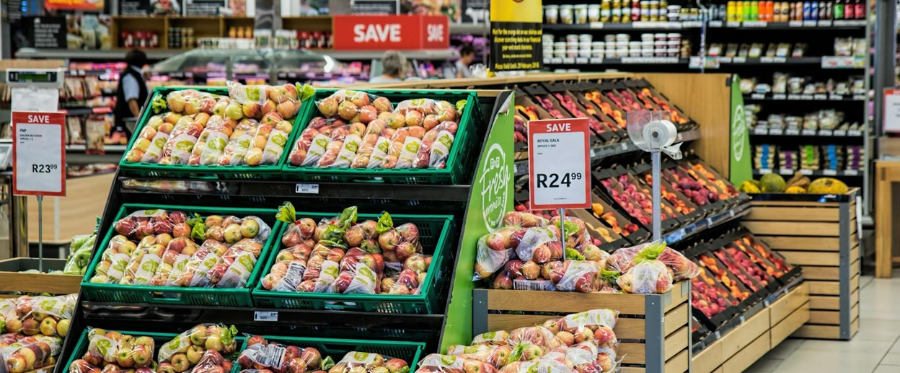 A grocery store with fruits